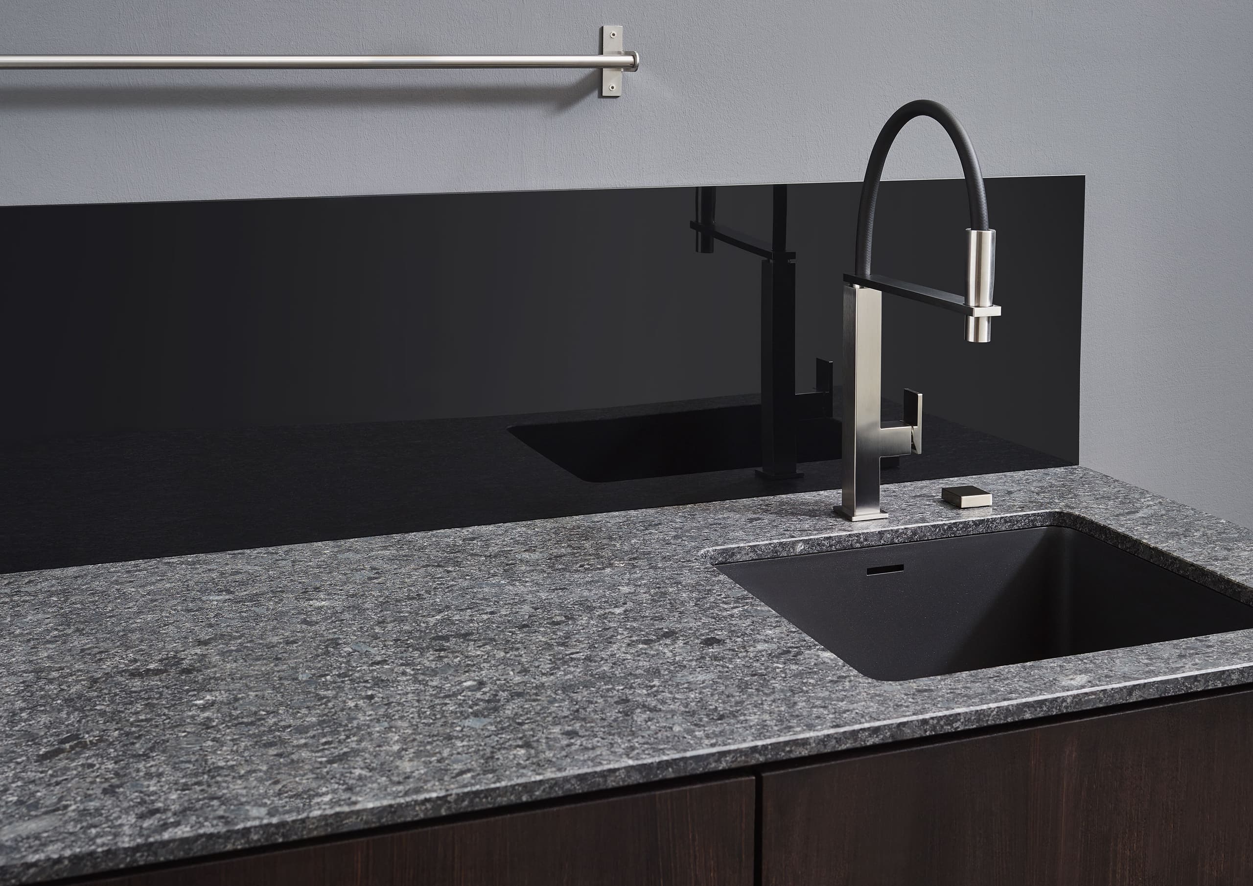 Brilliant line Küchenrückwand aus Acryl